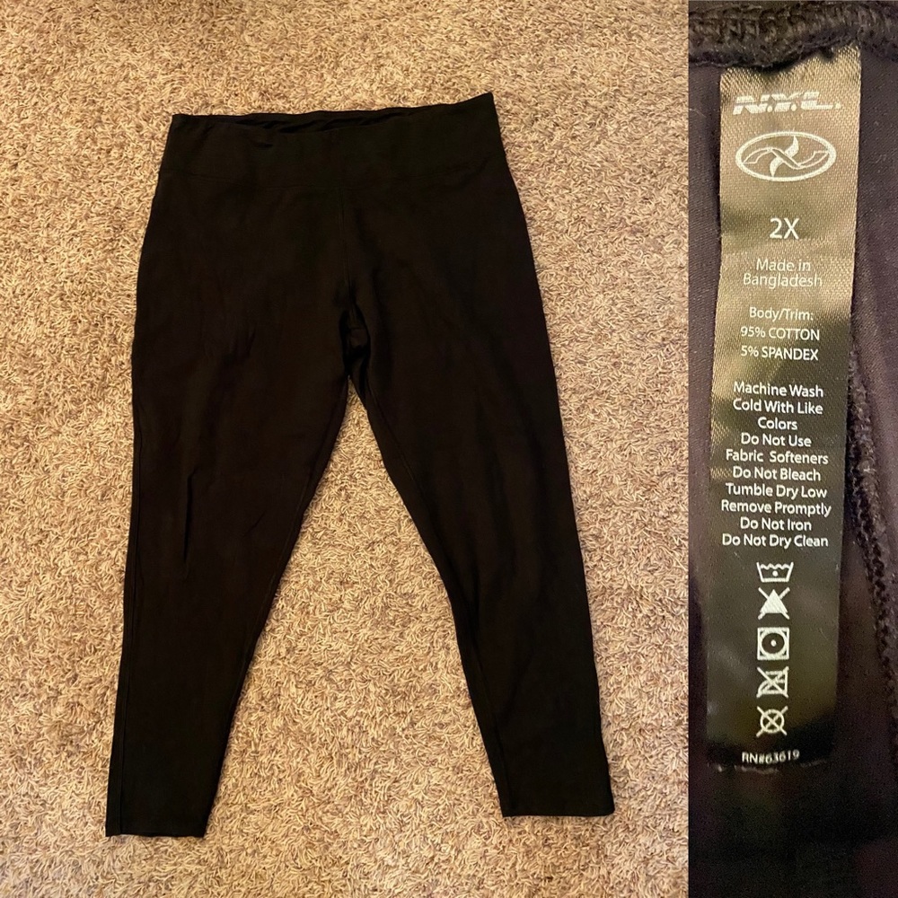 Black leggings